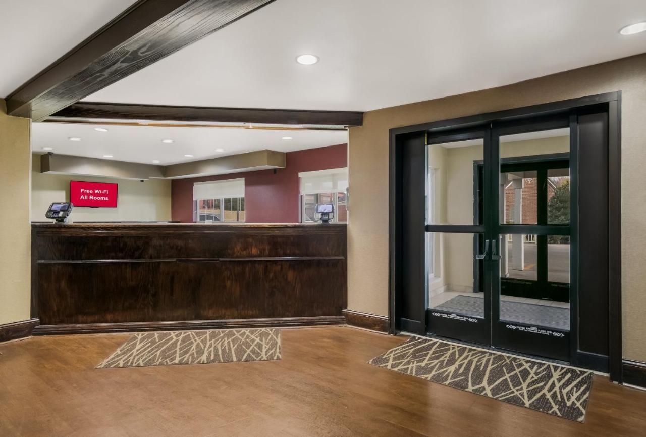 Red Roof Inn & Suites Knoxville East מראה חיצוני תמונה