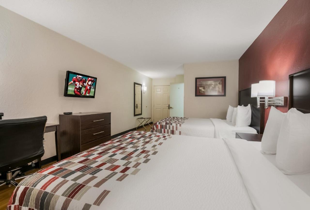 Red Roof Inn & Suites Knoxville East מראה חיצוני תמונה