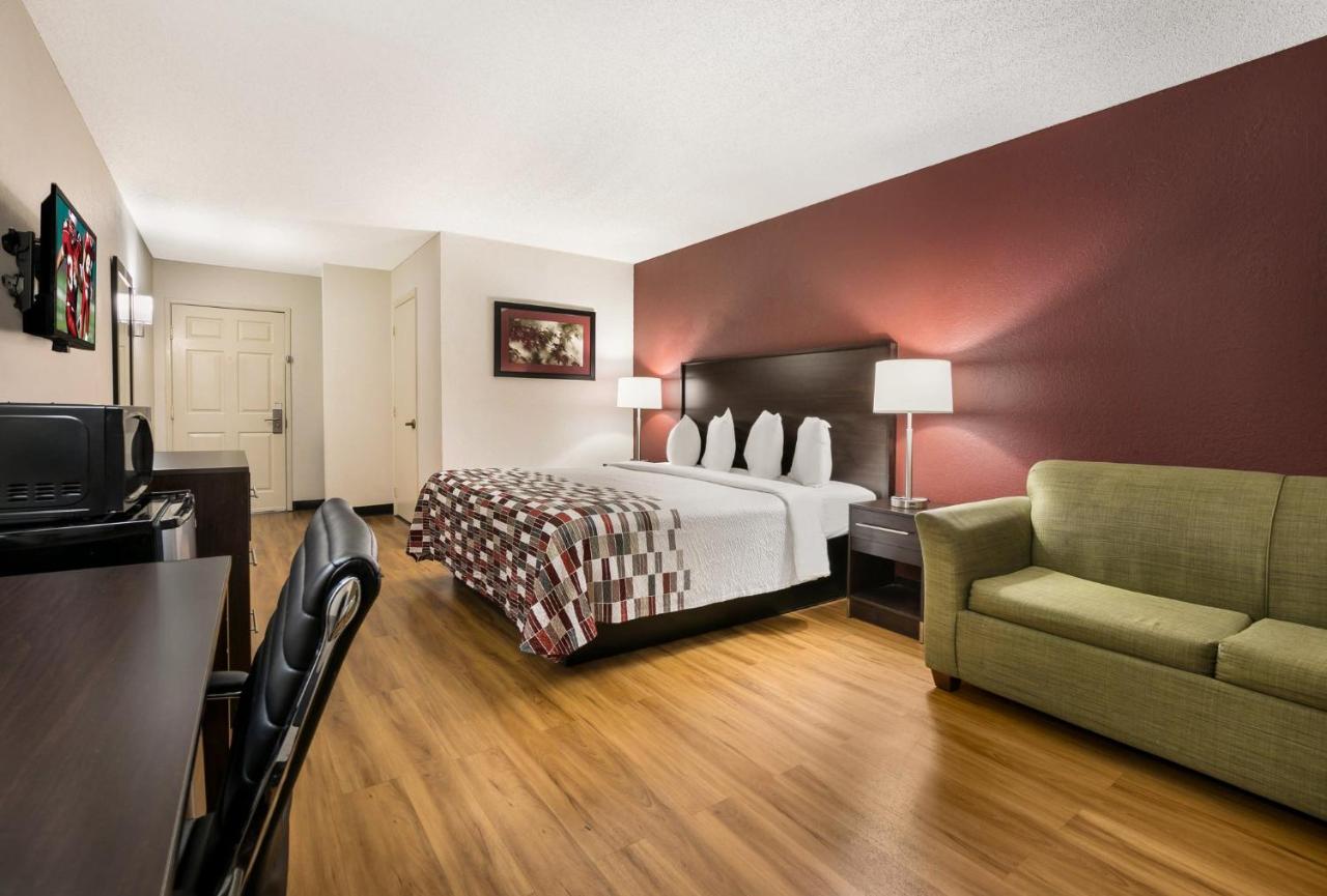 Red Roof Inn & Suites Knoxville East מראה חיצוני תמונה